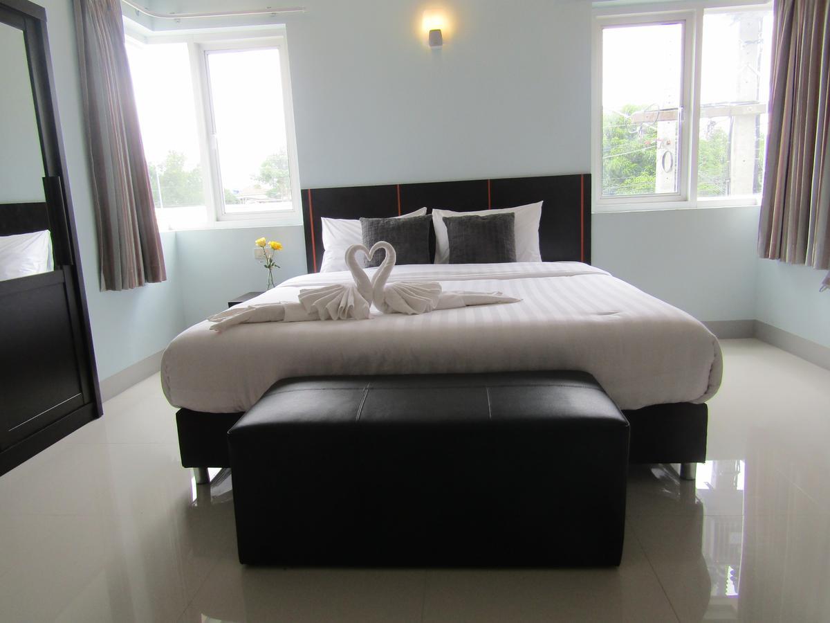 La Viva Buriram Hotel ภายนอก รูปภาพ