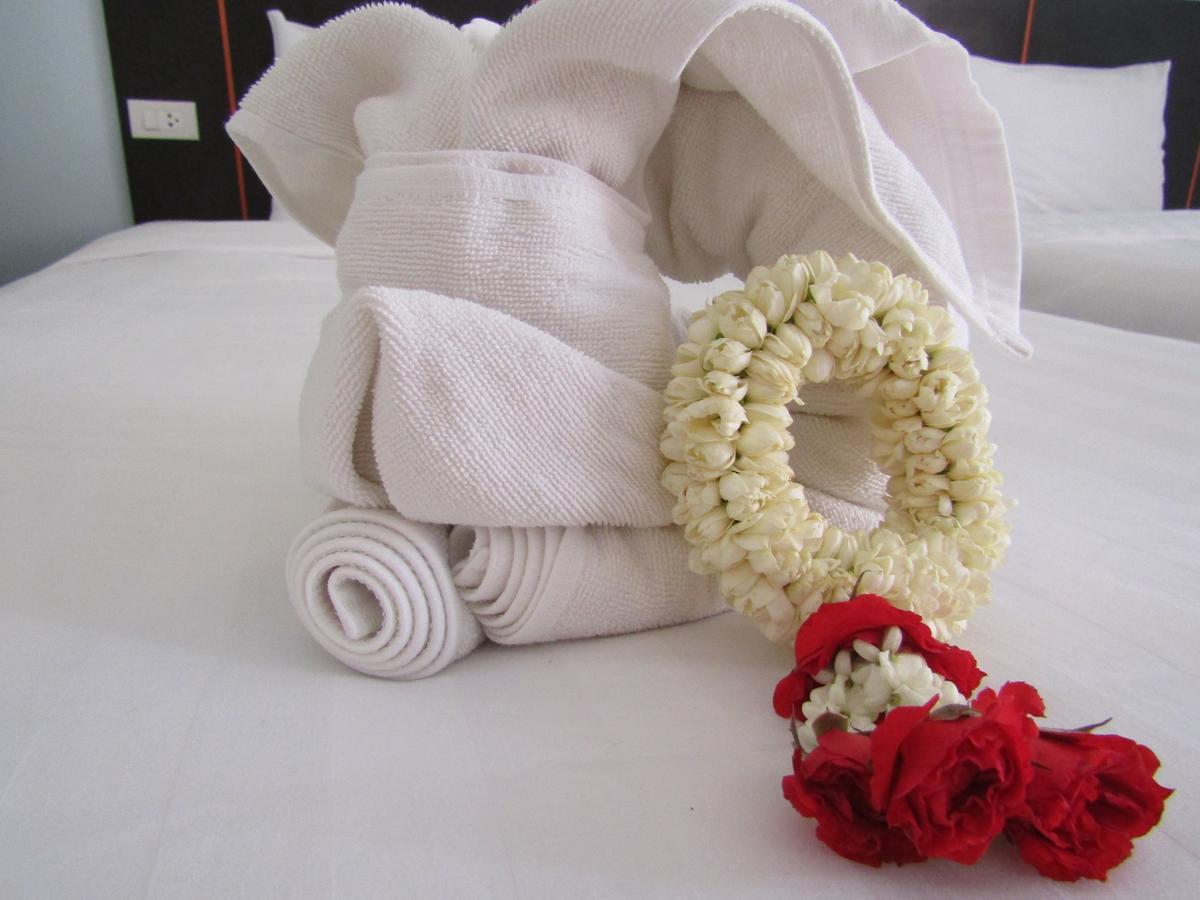 La Viva Buriram Hotel ภายนอก รูปภาพ