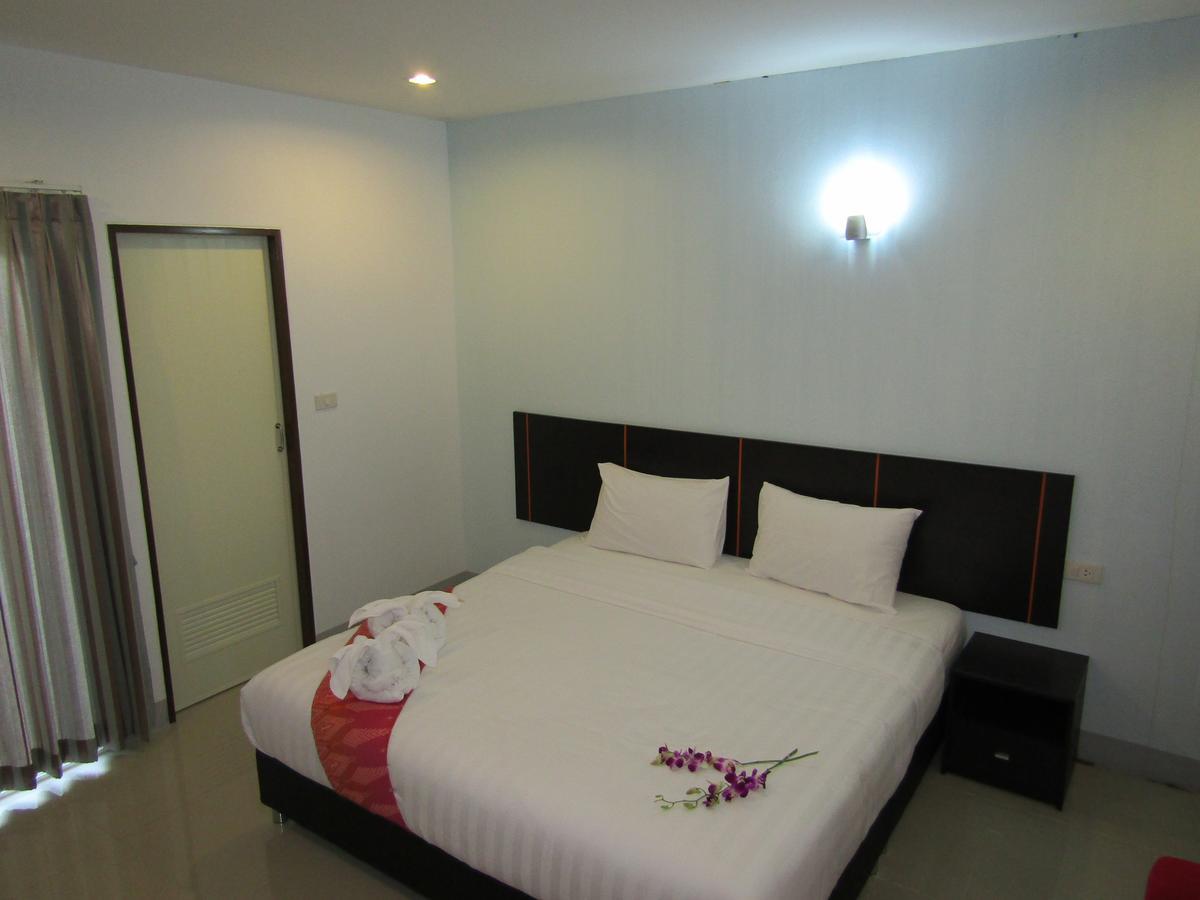 La Viva Buriram Hotel ภายนอก รูปภาพ