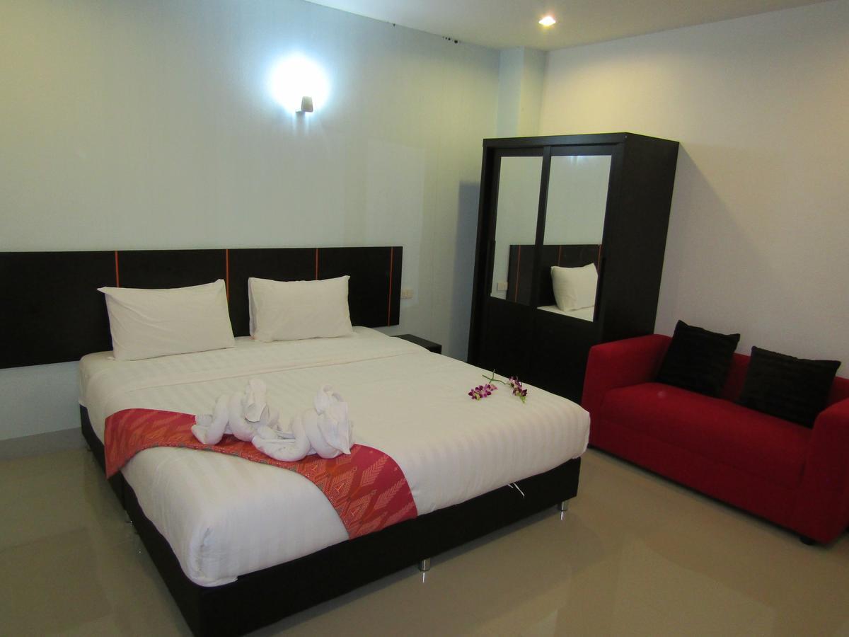 La Viva Buriram Hotel ภายนอก รูปภาพ