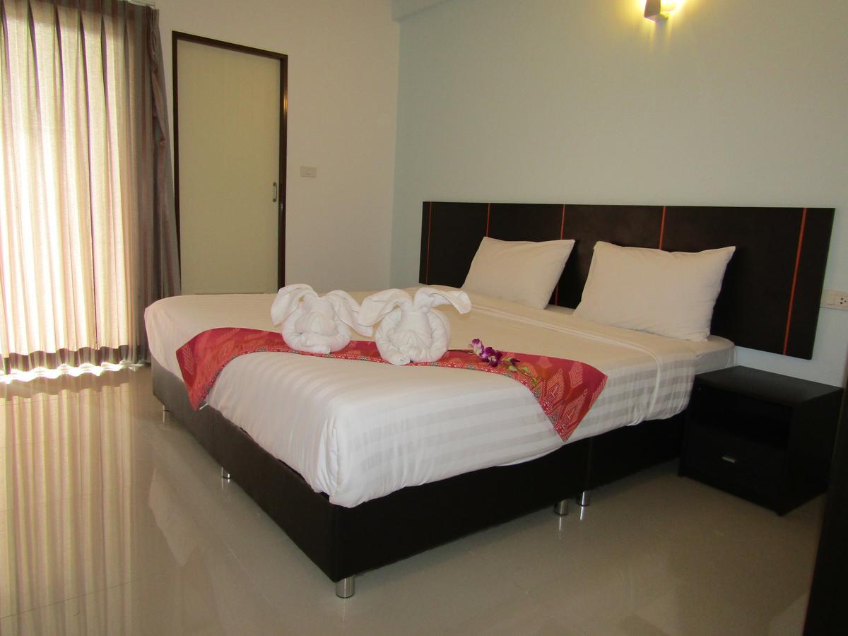 La Viva Buriram Hotel ภายนอก รูปภาพ