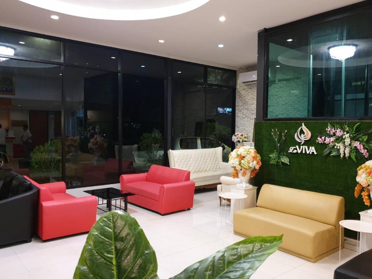 La Viva Buriram Hotel ภายนอก รูปภาพ