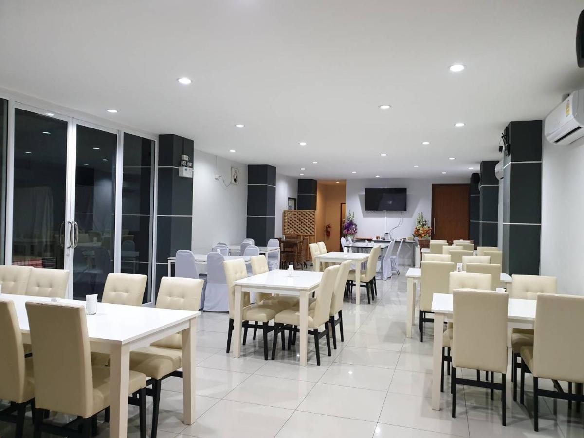 La Viva Buriram Hotel ภายนอก รูปภาพ
